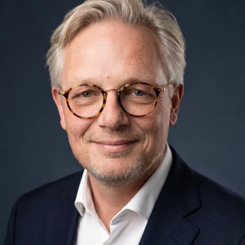 Daniel Taborek, Second passport & golden visa specialist